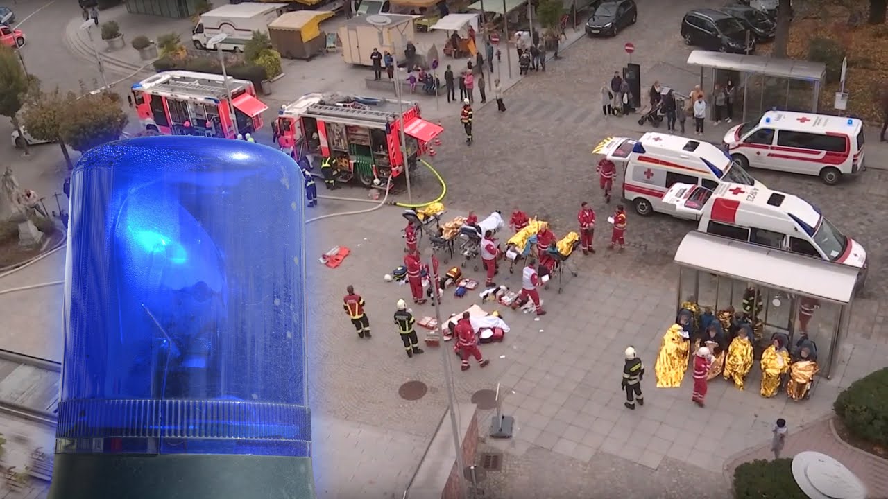 Großübung: Leondinger Kirche in Flammen