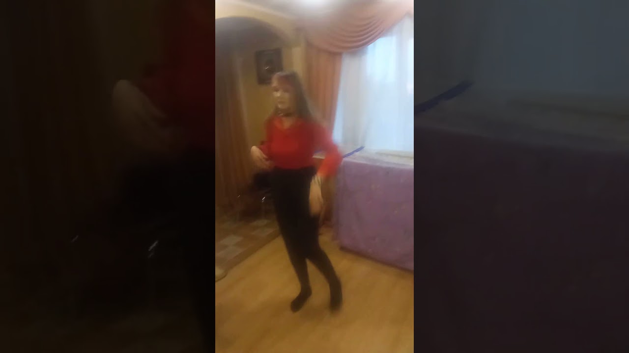 I very like dancing,I here on the birthday of my friend Stela 😊🥰 16 Oktovber,2025