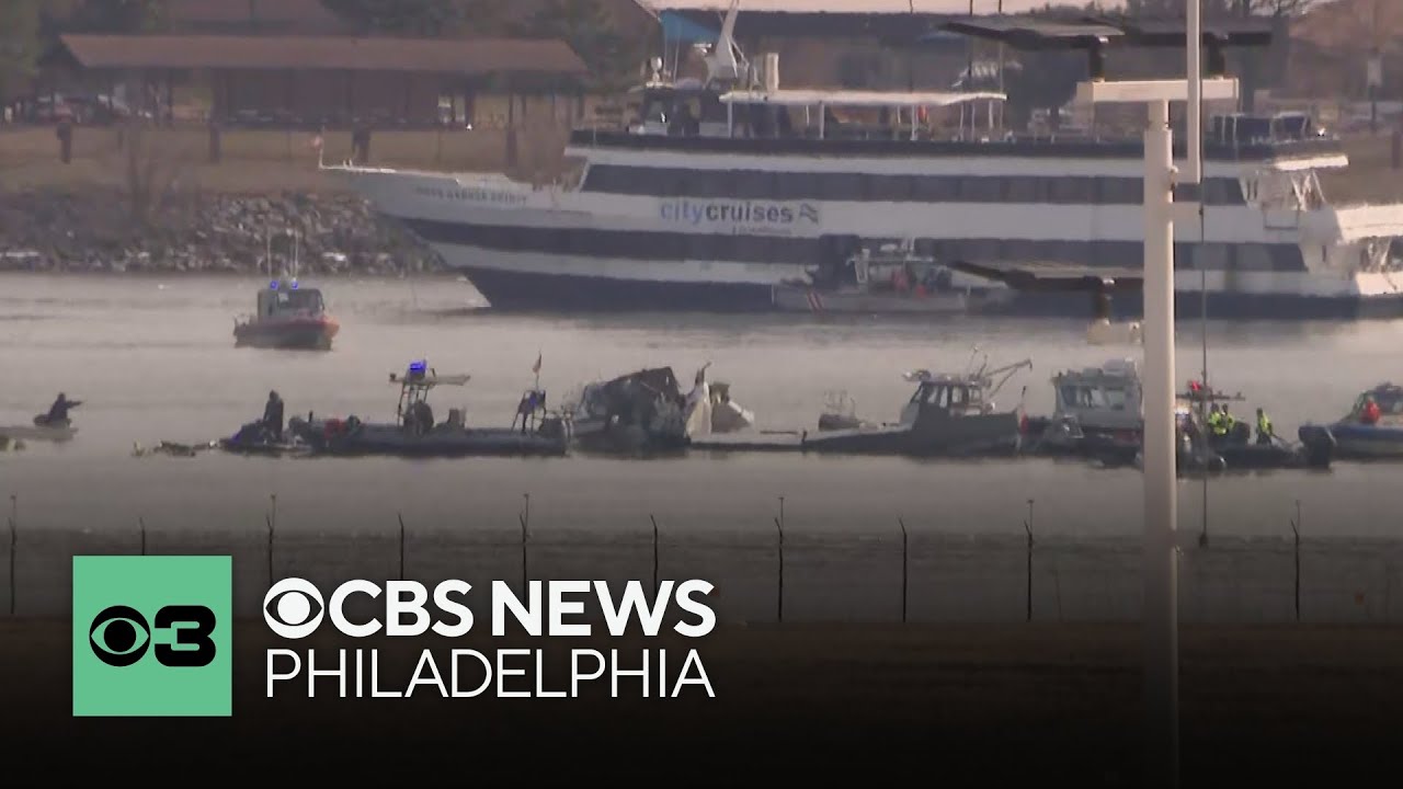 Recovery efforts underway after deadly midair plane crash near Washington, D.C.'s Potomac River