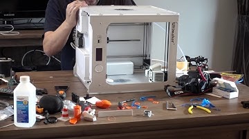 Ultimaker 3 - Unboxing, Assembly, Installation and First Print