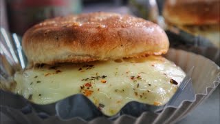 Amazing Cheese Garlic Bun | Amazing Fusion Food Maker of India | Indian Street Food