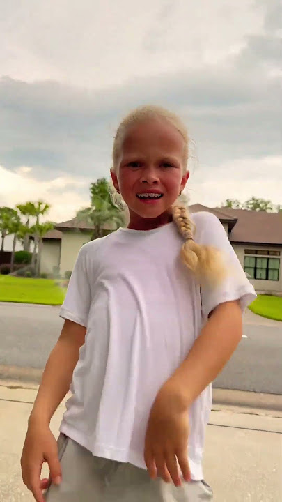 Grrrr 🐯NEW VIRAL TREND #trending #viralvideo #dancer #eseniiamikheeva #shorts #funny #dance #hiphop