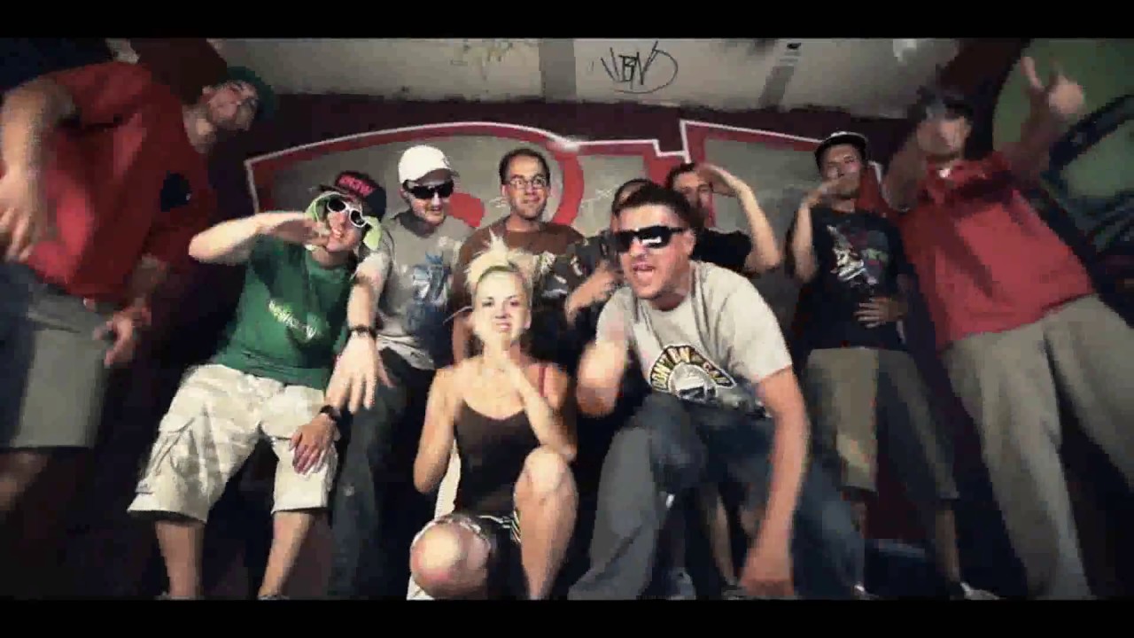 streetROYAL - streetBOMB (közr. Eckü, Funktasztikus) [Videóklip]