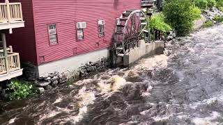 Covered bridge over the Ammonoosuc River in Littleton New Hampshire after recent crazy rains by Philately, Nature and Tech 436 views 10 months ago 2 minutes, 45 seconds