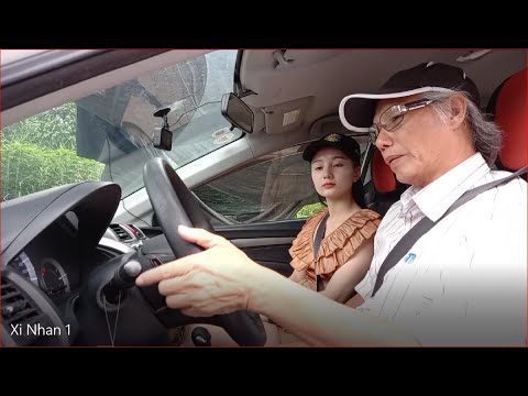 Video TẬP LÁI 10: Hướng dẫn nữ học viên tắt mở xi nhan -... - YouTube