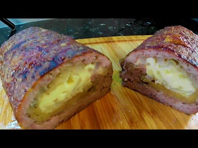 So lecker und einfach gekocht Hackrollbraten mit Zwiebeln, Äpfeln und Käse