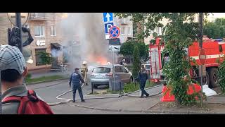 В ПЕТРОЗАВОДСКЕ НА СВЕРДЛОВА ГОРЕЛА МАШИНА.