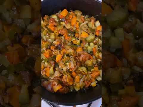 Солянка мясная сборная - из всего, что есть в холодильнике