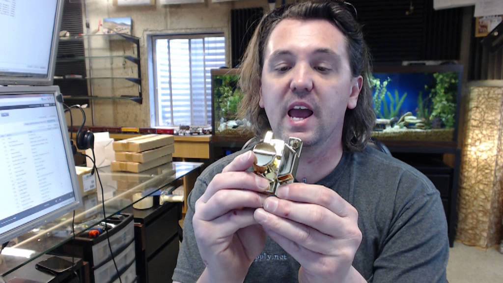 Ultra Hardware 46015 Key Operated Window Lock - YouTube
