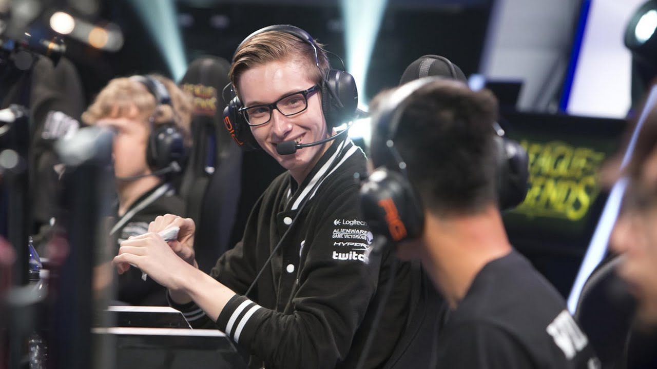 BJERGSEN ESCAPE - Zed escape vs Winterfox