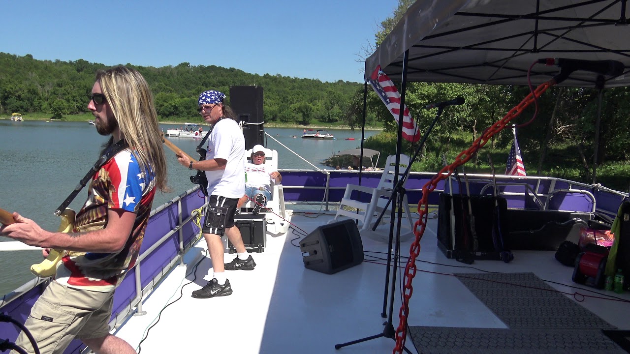 Sticktight On A House Boat Taylorsville Lake in Taylorsville Ky July 7