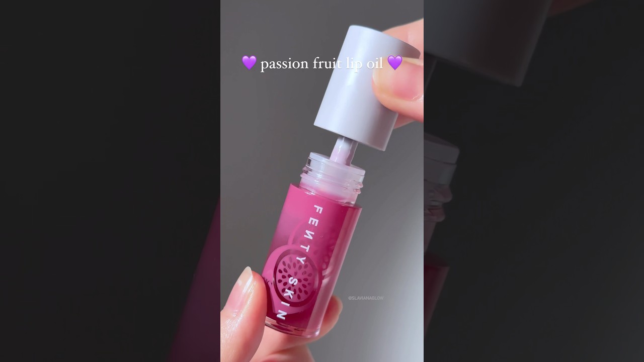 Fenty Skin lip oil in passion fruit 
