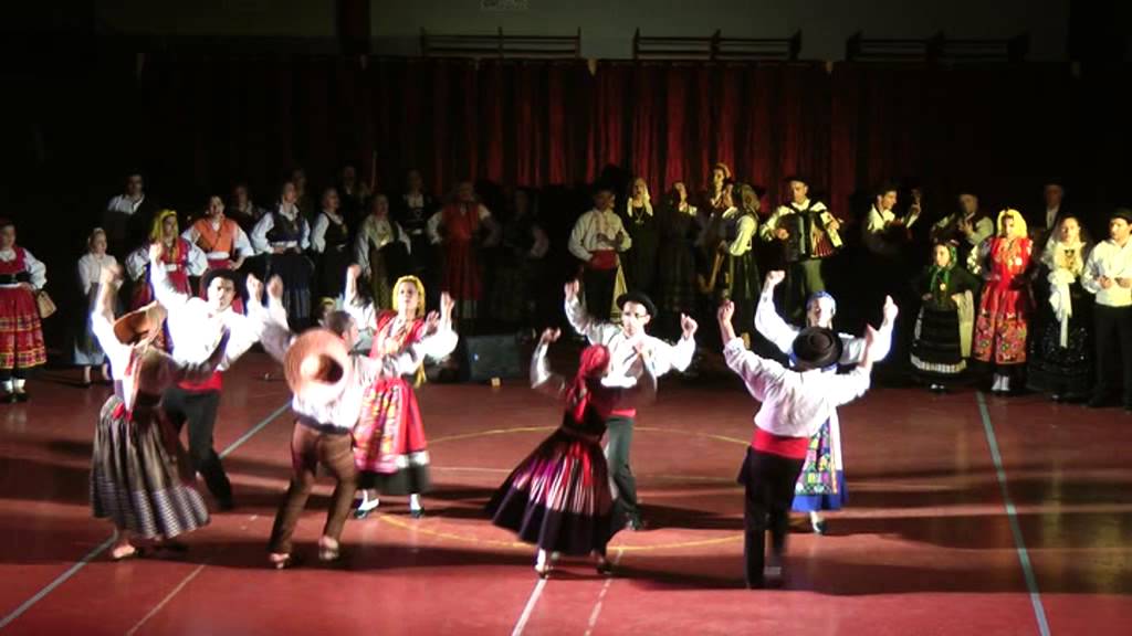 folcloristico sinonimo Portuguese folk dance: Gota de Gondarém