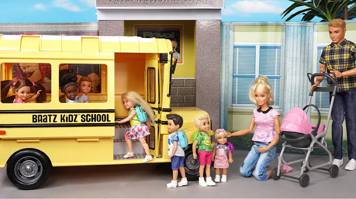 Una Mañana Escolar con Bebes de Barbie y Ken