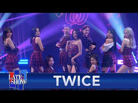 TWICE "The Feels"