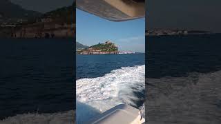 Ischia leaving with Dominator 620. Www.oceanadvice.club