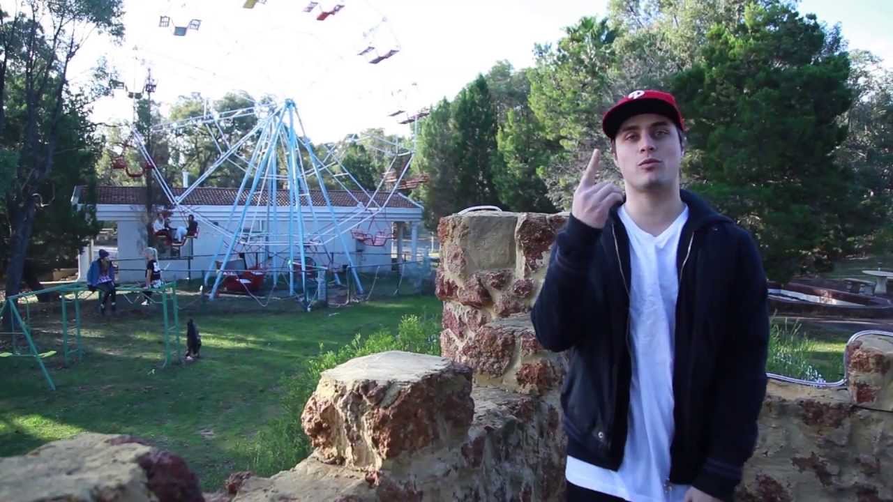 Australian rapper Illy explained how he got a law degree while