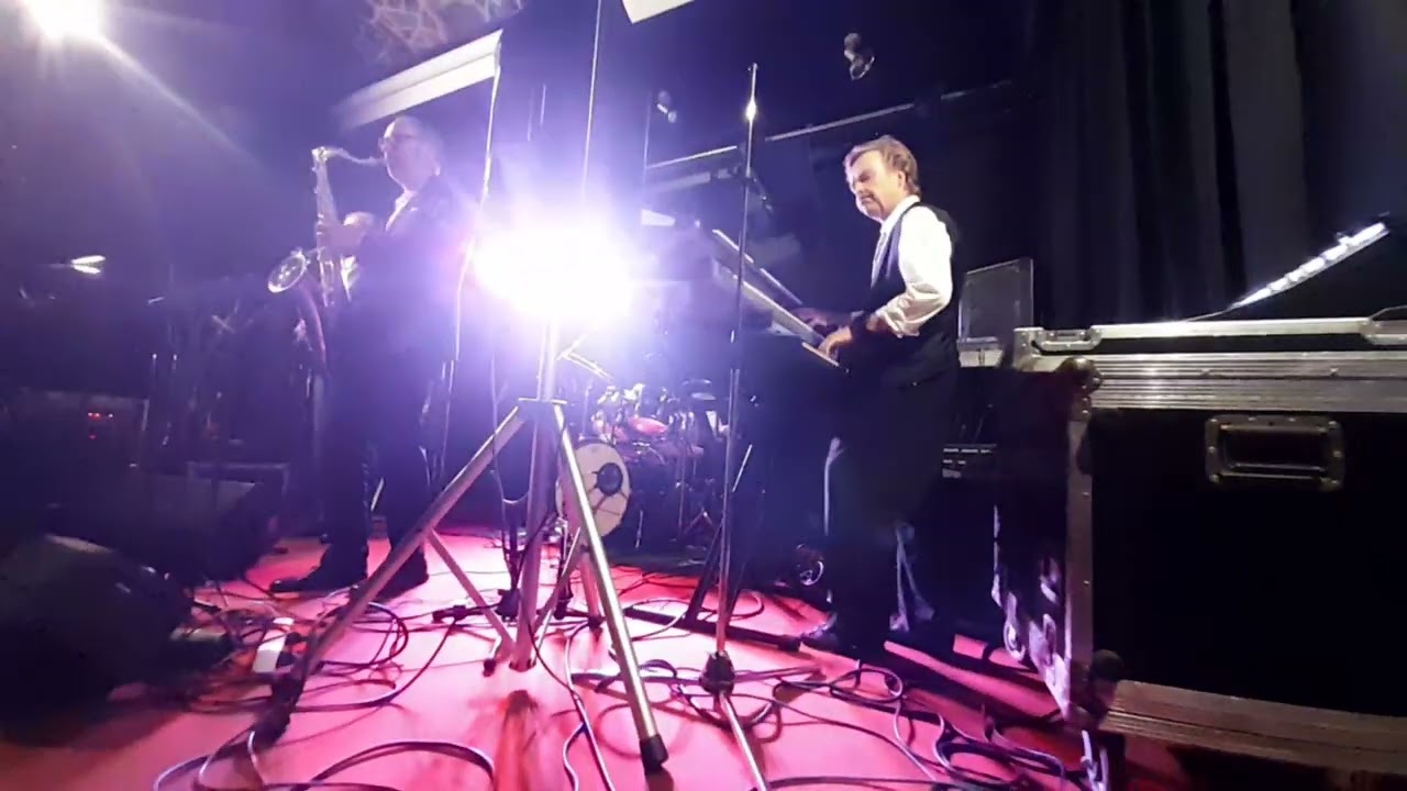 Ari Nylund & Timo Rahkonen/ silmät tummat