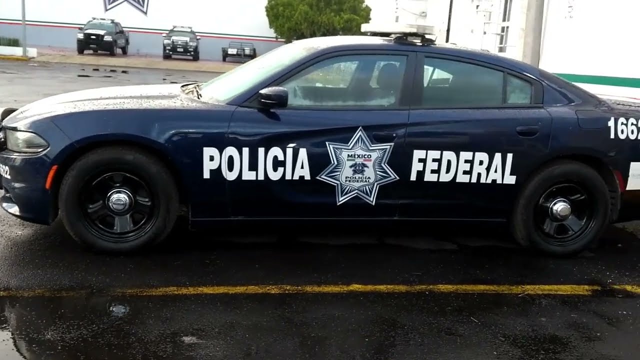 CHARGER ? de la POLICIA FEDERAL 2007 VS 2015? - YouTube