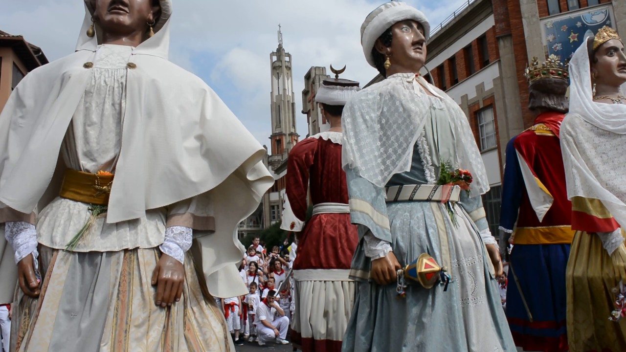 Expectacular Vals de los Gigantes de Pamplona 9 Julio 2017
