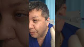 Как убрать западение под глазами?