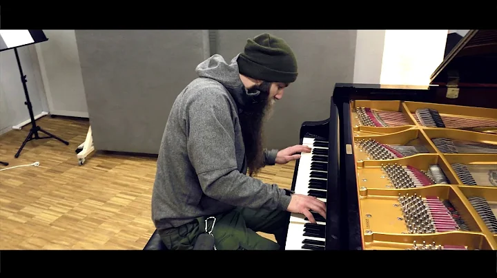 Latin / Salsa VS. Classical Piano Shred!
