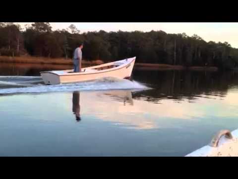 19 ft. Chesapeake Bay Deadrise Skiff - YouTube
