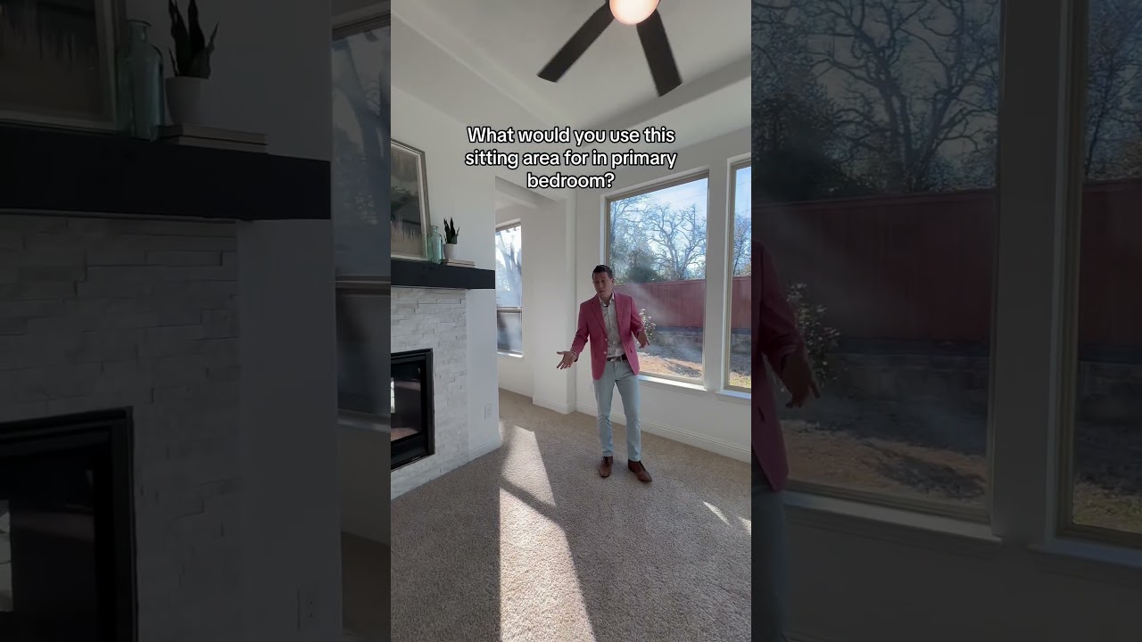 What would you use this sitting area for in primary bedroom? 