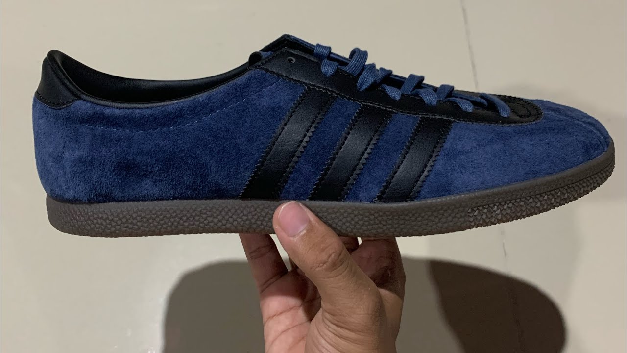 adidas gazelle silver green womens London 96 'Core Black' Sneakers