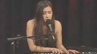 Vanessa Carlton performing Paradise