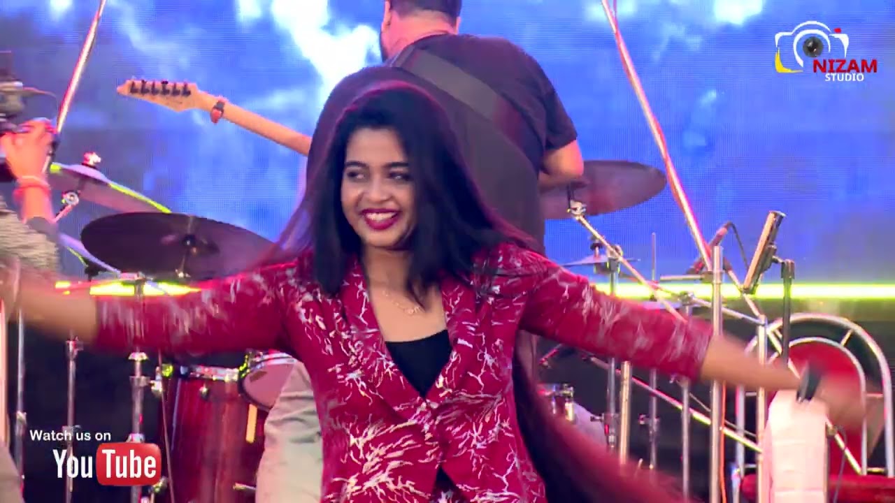 খুব একটি কষ্টের গান || লাল শাড়ী পরিয়া কন্যা || Lal Shari Poriya Konna || Singer Saheli Basu