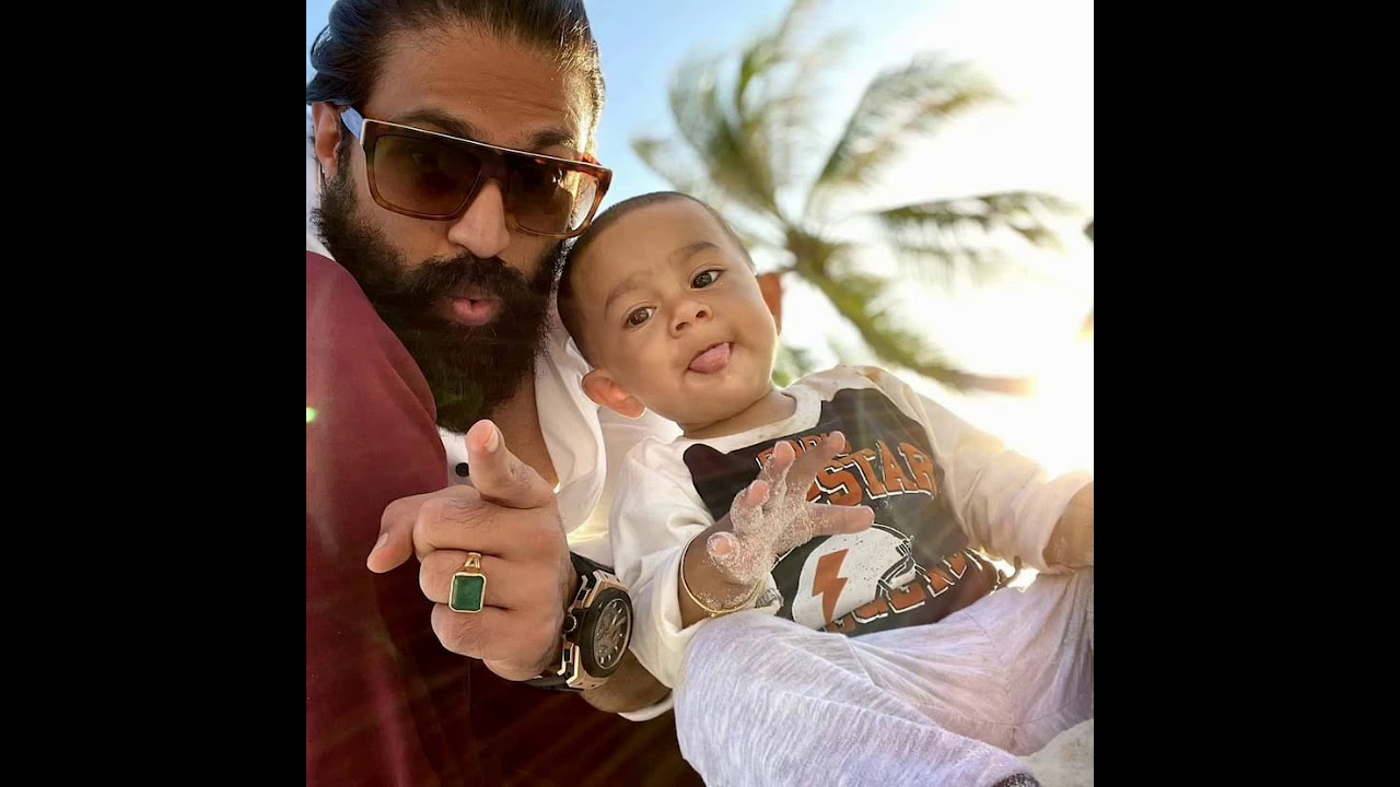 ||KGF star yash enjoying holidays with his family😘||