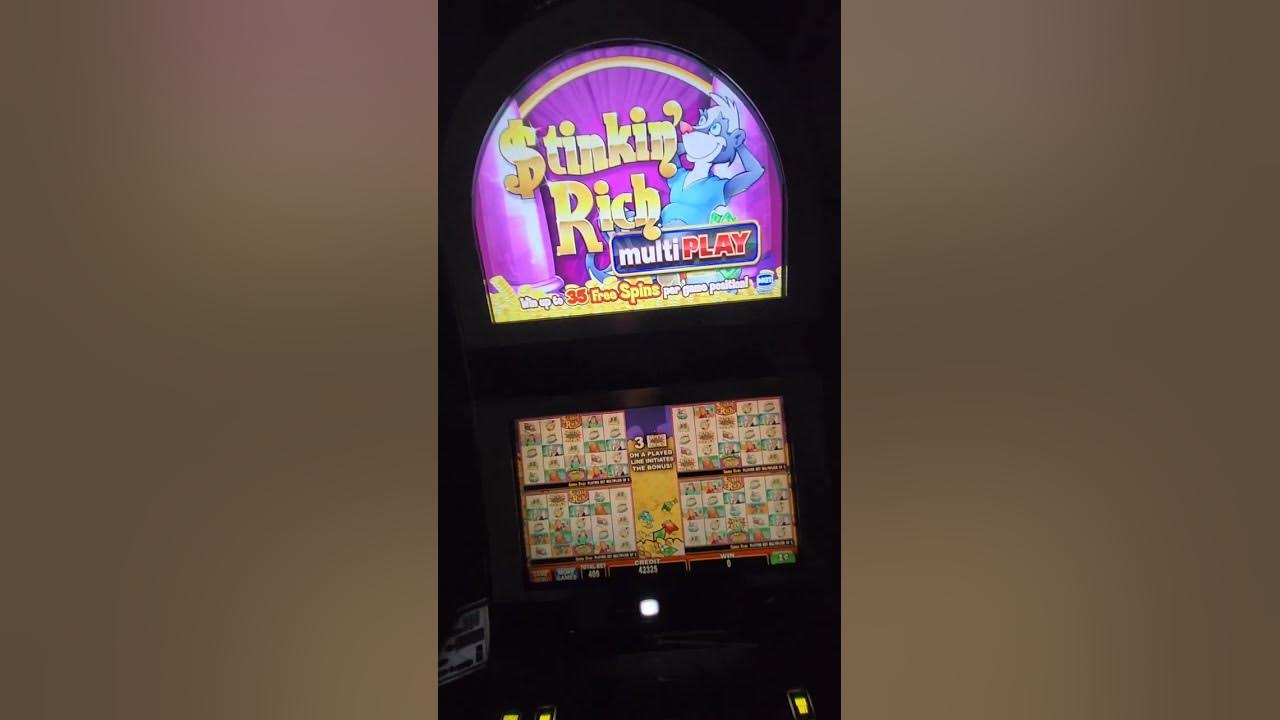 IGT Stinkin' Rich 4 Play Video Slot Machine Game Play. web site: https