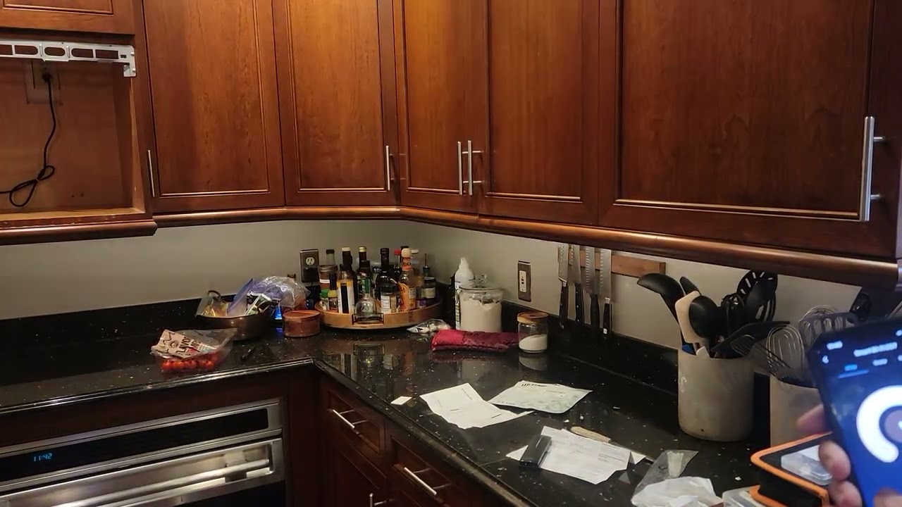 Under cabinet lights with adjustable white color.