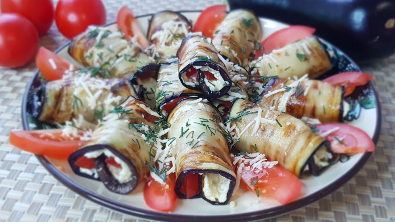 ⁣Баклажаны с сыром и помидорами. Простая и вкусная закуска // Eggplant with cheese and tomatoes