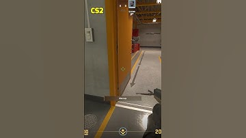 CS2 vs CS Source Door Glitch