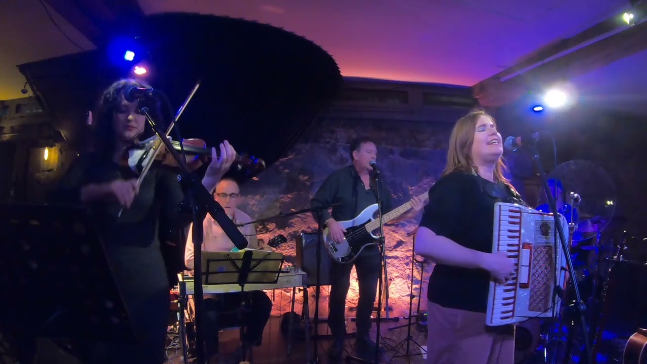 Heart Shaped Stone live @ Guilt & Co.