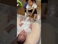 オムツを替えてあげたい姉と笑顔の弟【生後1ヶ月&1歳8ヶ月】#赤ちゃん #baby #年子育児