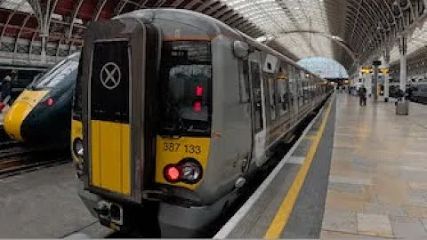 Heathrow Express to London Paddington Station. 1st class. How to get into Central London in a hurry.