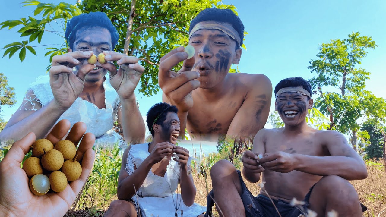Rimba Man Makan Buah Mata Kucing? Rasanya Gimana?~