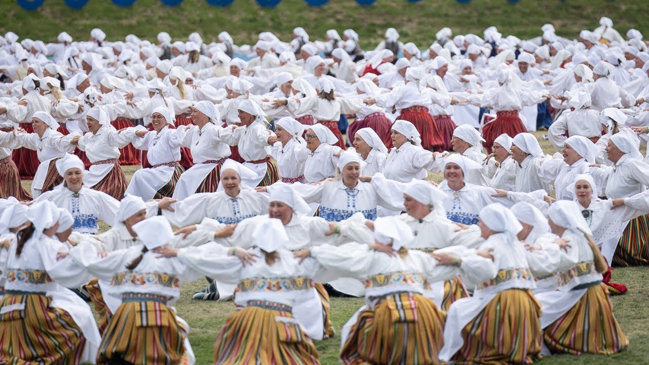 VÜRTSIKAS MAI | XXI tantsupidu 