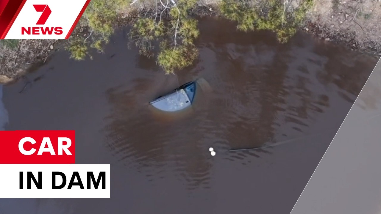 Stolen car plunges into dam after Adelaide Hills chase | 7NEWS - YouTube