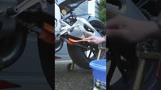 HOW TO CLEAN A DIRTY MOTORCYCLE CHAIN! #short #creatornow