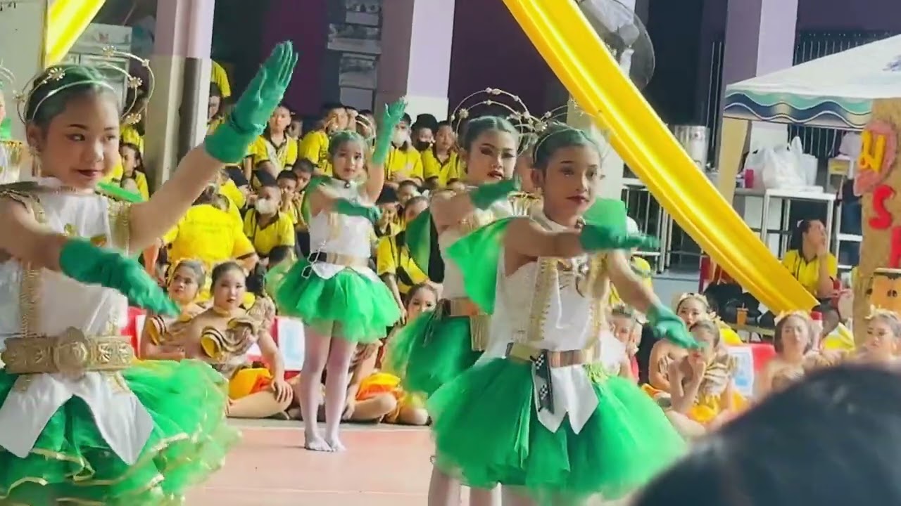 กีฬาสีเสริมมิตรวิทยา หลีดเดอร์สีเขียว