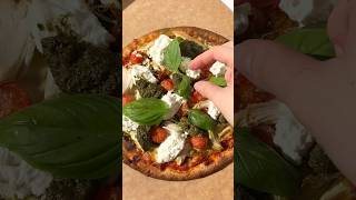 Try this pesto chicken pizza for a protein packed dinner 🍕 #highprotein #pizzarecipe #shorts