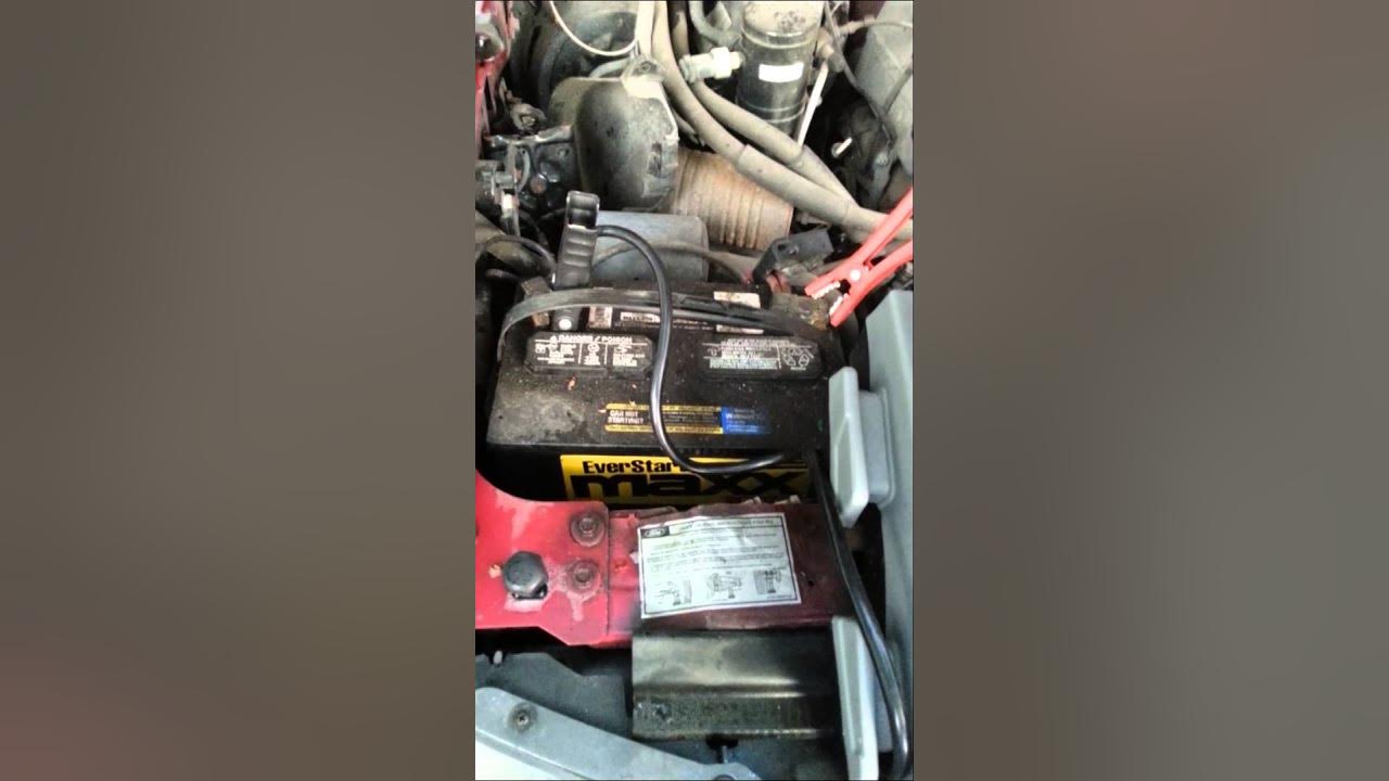 Using the Stanley Fatmax 450 jumpbox to jump YouTube