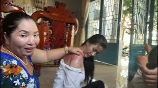 ￼ cô tám cạo gió bé Huyền@￼ ở long Xuyên