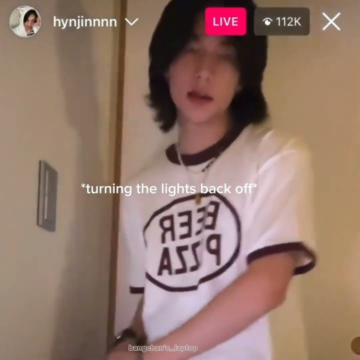 hyunjin accidentally turned the lights on😂 #hyunjin #straykids #fyp