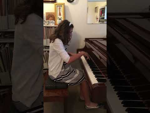 Leah Reinhard performance video thumbnail