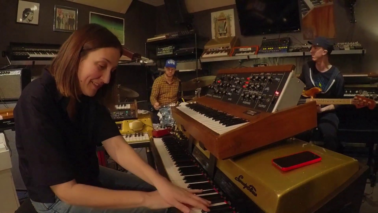 trioKAIT "Nude" Live at Custom Vintage Keyboards